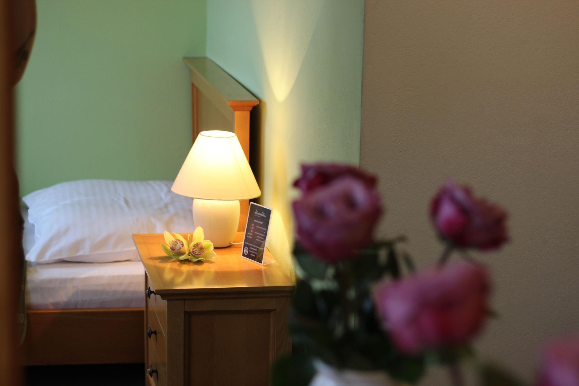 Hotel Kastiel Agatka à Chorvatsky Grob Extérieur photo