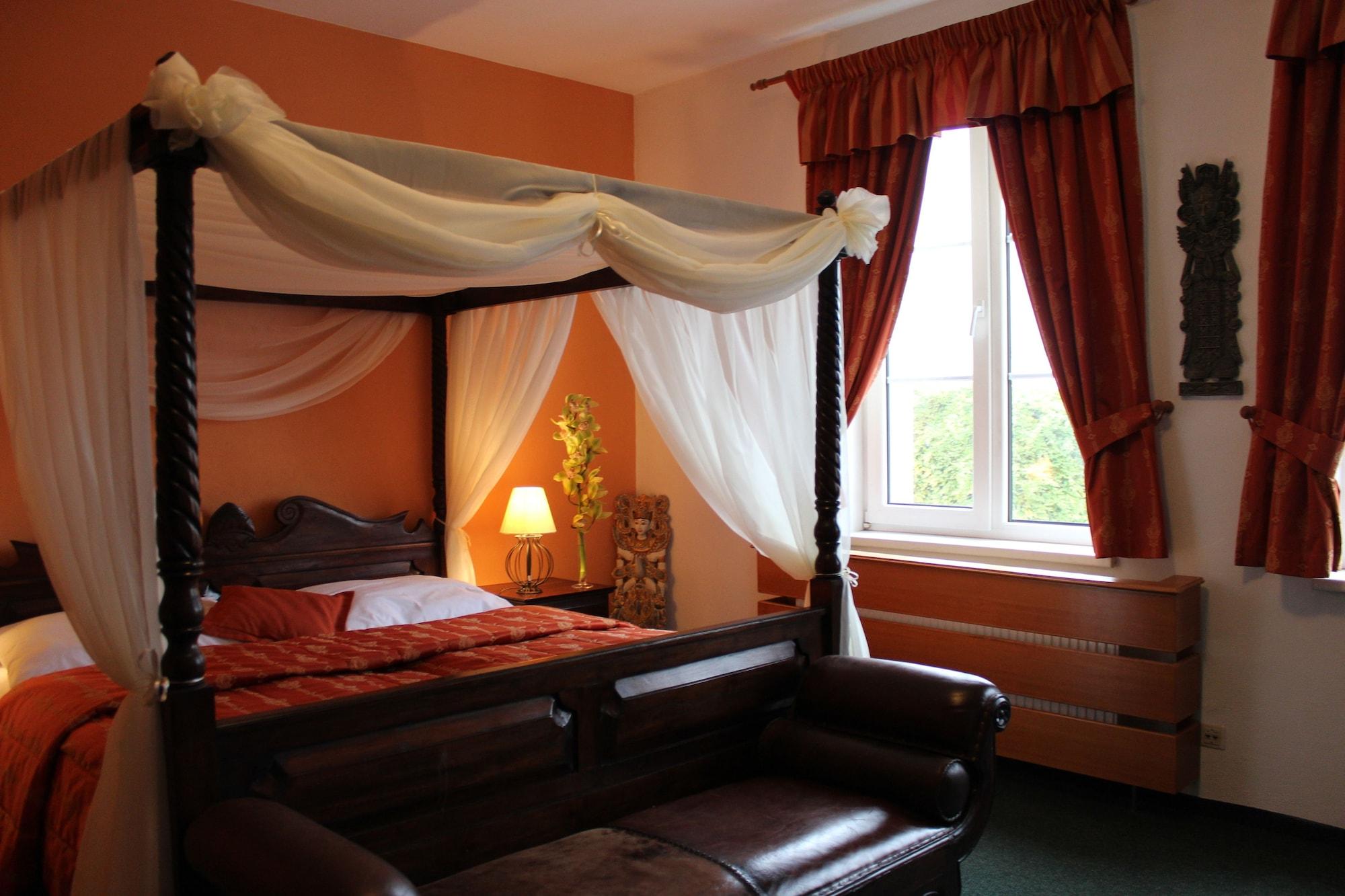 Hotel Kastiel Agatka à Chorvatsky Grob Extérieur photo